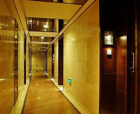 Garen River View Royal Hotel Гуанчжоу Интерьер фото